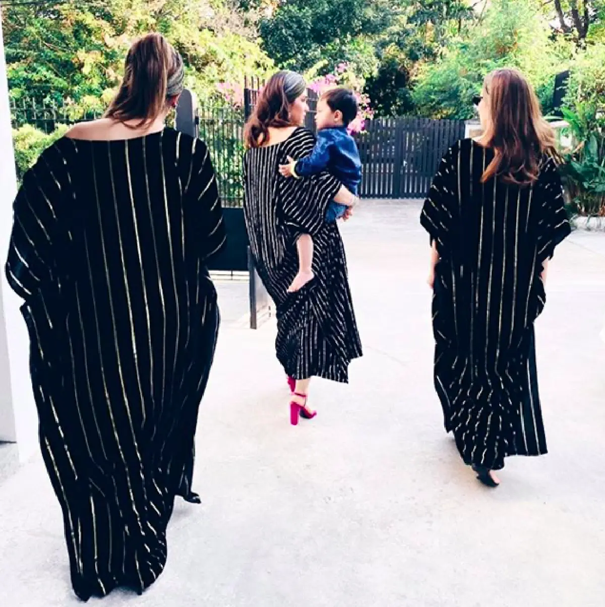 “แพร วทานิกา” ชวนเพื่อนซี้ “ชมพู่-เอมมี่” ใส่ชุดกลุ่ม ถ่ายภาพสวยๆ เก๋ๆ ฮาๆ 