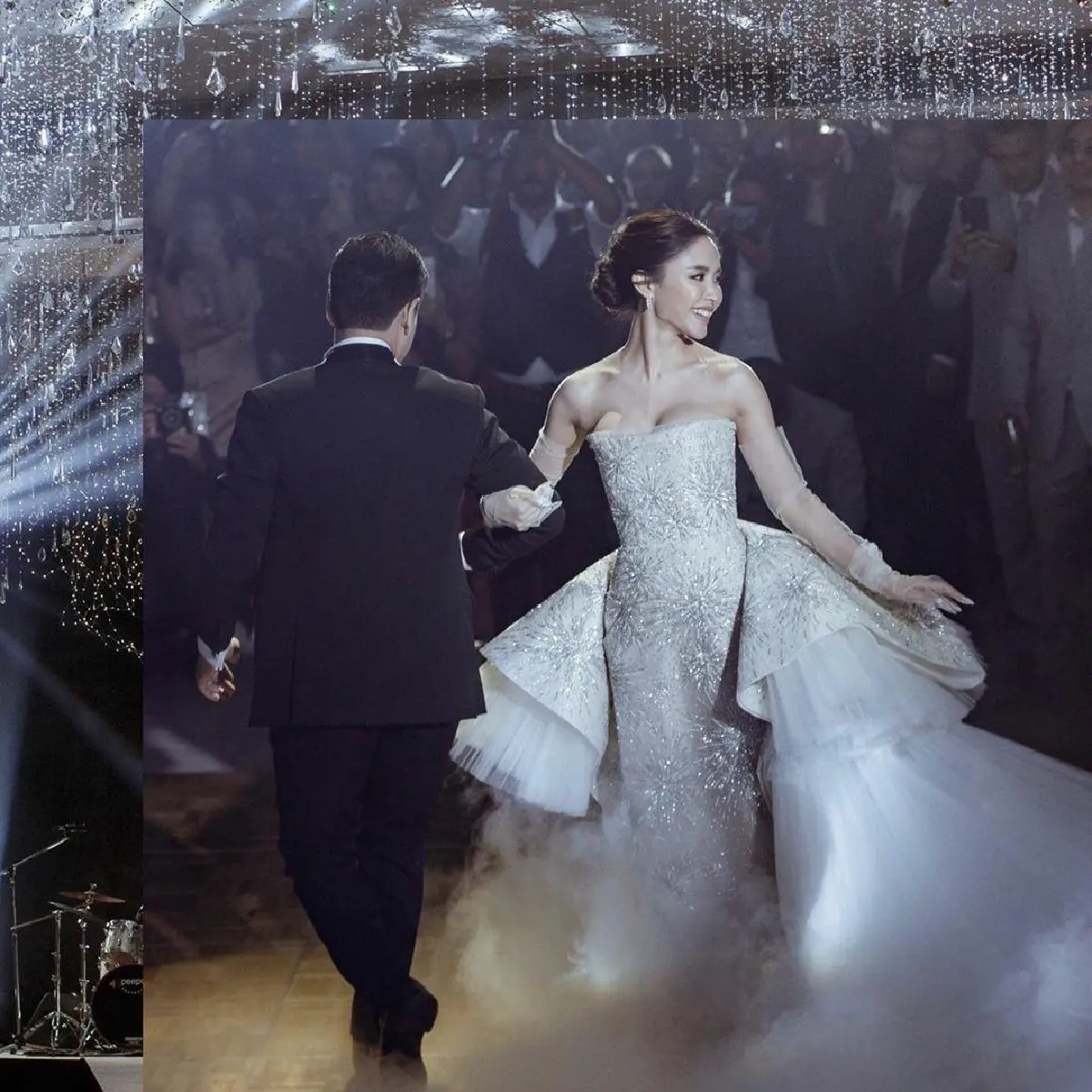 เก็บตกงานฉลองแต่ง น้ำชา-ดร.วาว ควงคู่เต้นรำโรแมนติกในค่ำคืนสุดพิเศษ