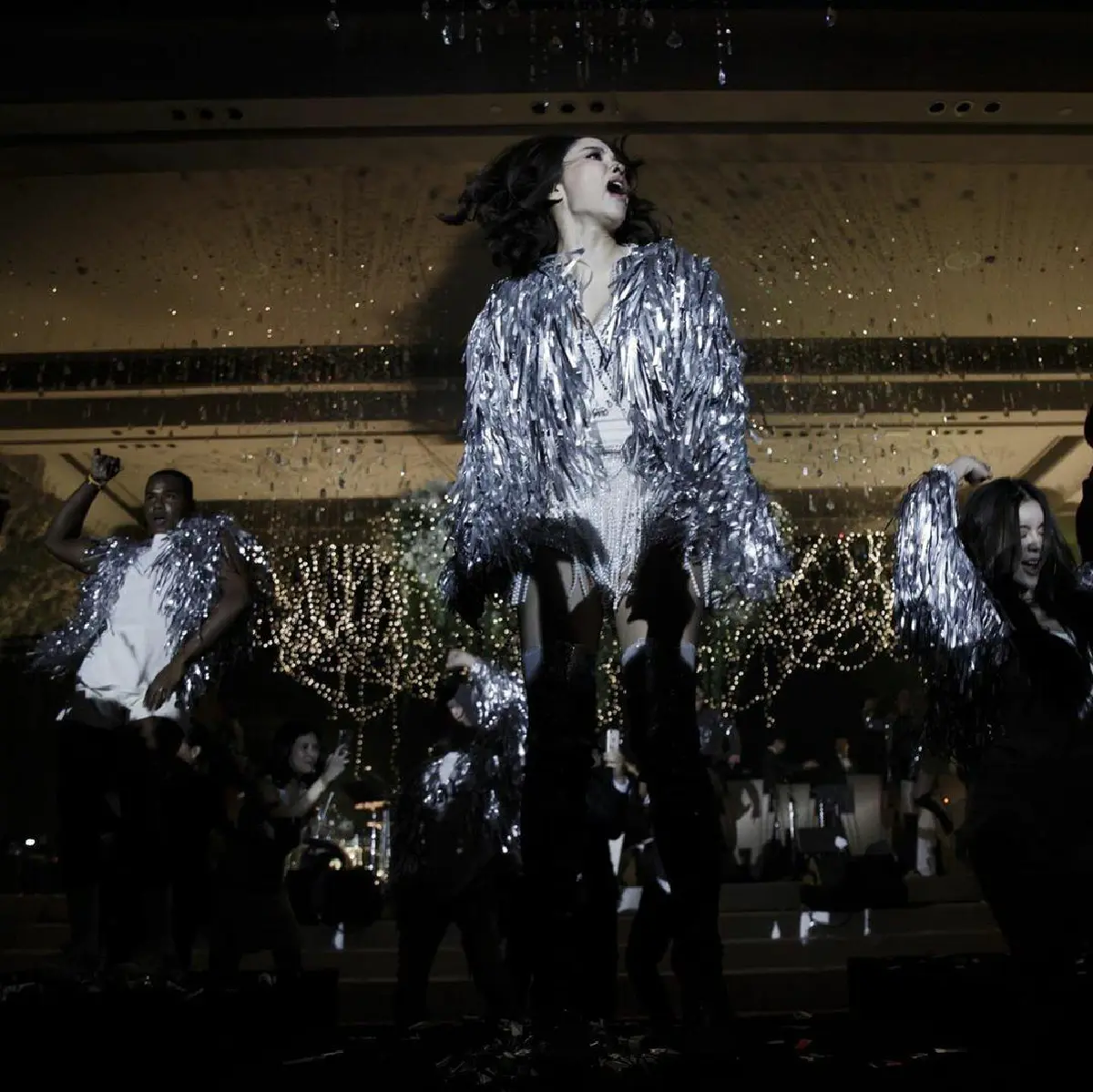 เก็บตกงานฉลองแต่ง น้ำชา-ดร.วาว ควงคู่เต้นรำโรแมนติกในค่ำคืนสุดพิเศษ