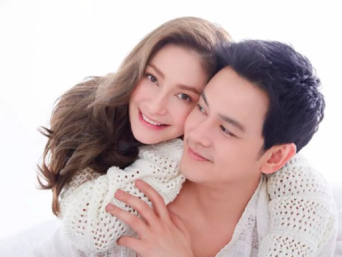 "ฟลุค-นาตาลี" เผยภาพพรีเวดดิ้งสุดโรแมนติก ตามแบบฉบับคู่รักรุ่นใหญ่ 