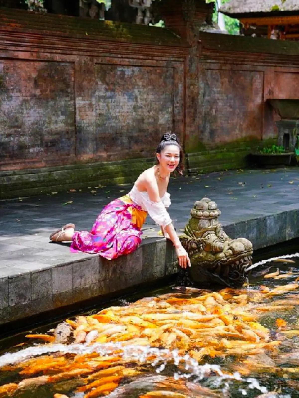 “กวาง” พกความแซ่บและเซ็กซี่แบบจัดเต็ม เที่ยวน้ำตกบาหลี ดีทุกภาพ