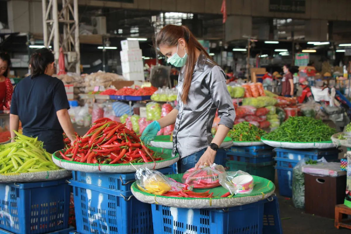 คุมเข้มตลาดไทยเฝ้าระวังสารตกค้างในพืชผักสร้างความมั่นใจให้ผู้บริโภค