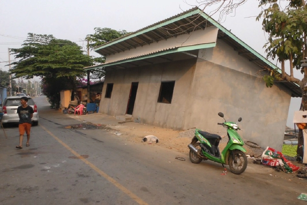 เจ้าพระยาแล้งน้ำ ดินตลิ่งสไลด์ทำบ้านทรุด