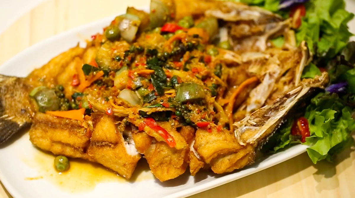 พิสูจน์ความอร่อยแซ่บอาหารไทย-อีสานจานโปรดที่ถูกใจทั้งคนไทยและต่างชาติ @Have a ซี๊ดดด