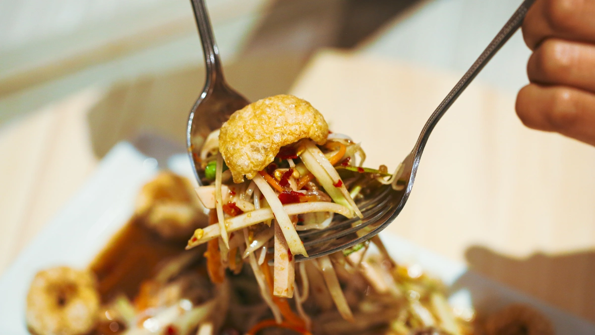 พิสูจน์ความอร่อยแซ่บอาหารไทย-อีสานจานโปรดที่ถูกใจทั้งคนไทยและต่างชาติ @Have a ซี๊ดดด