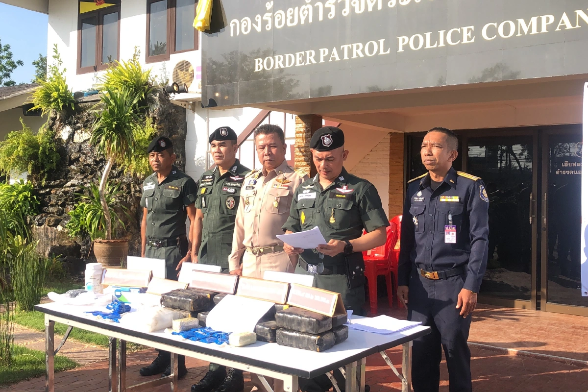 ตชด.รวบแก๊งซุกยาเสพติดใต้ท้องรถมูลค่ากว่า2ล้านบาท 