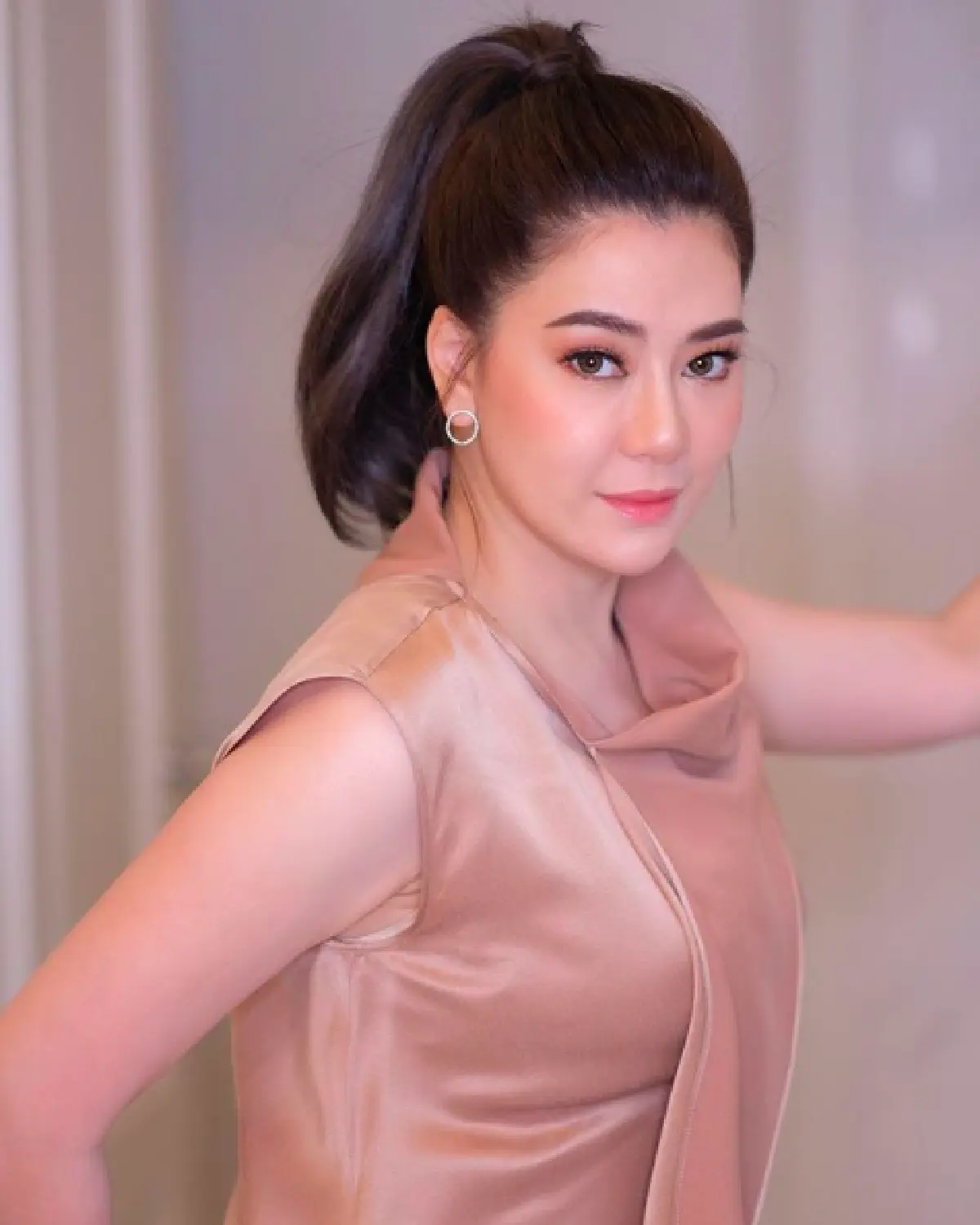 สวยสั่งได้ “โอ๋ ภัคจีรา" เทียบภาพให้ดูชัดๆ ก่อน-หลังอัพหน้ามาใหม่ 