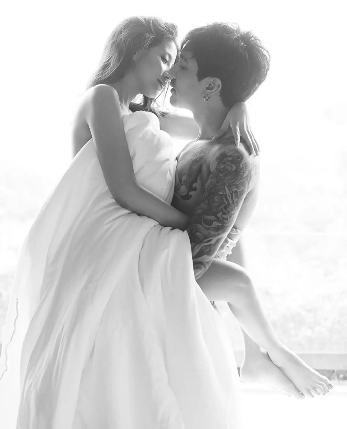 ใบเตย อาร์สยาม อวยพรหวานวันเกิด ดีเจแมน ให้ของขวัญวิเศษและชิ้นใหญ่ที่สุด