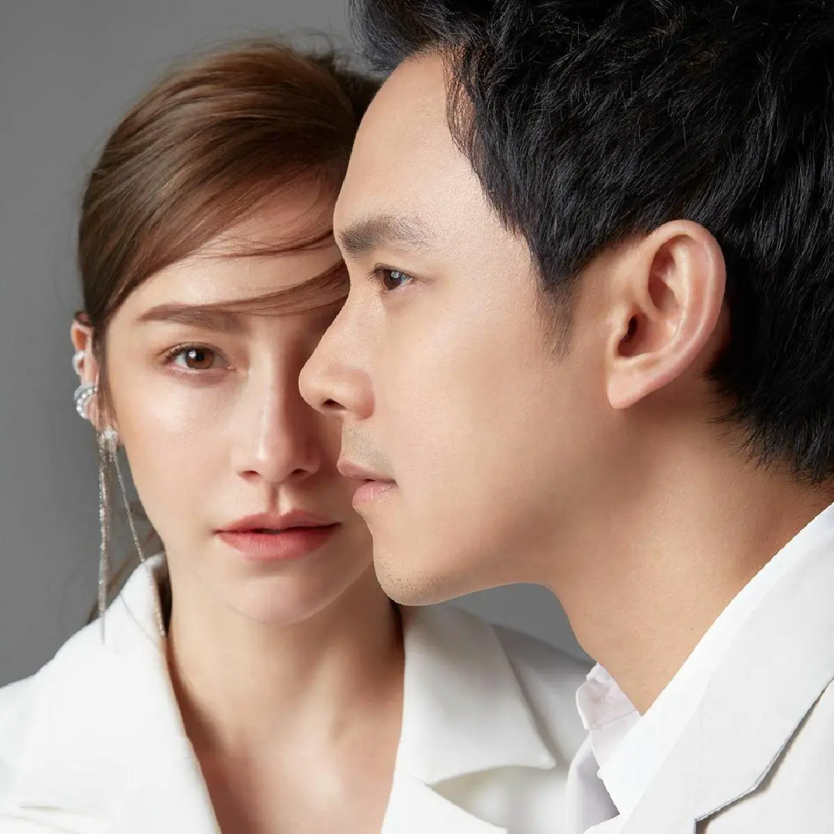 นาตาลี เจียรวนนท์ นุ่งชุดว่ายน้ำลายเสือเซ็กซี่ โพสท่ายากริมทะเลมัลดีฟส์