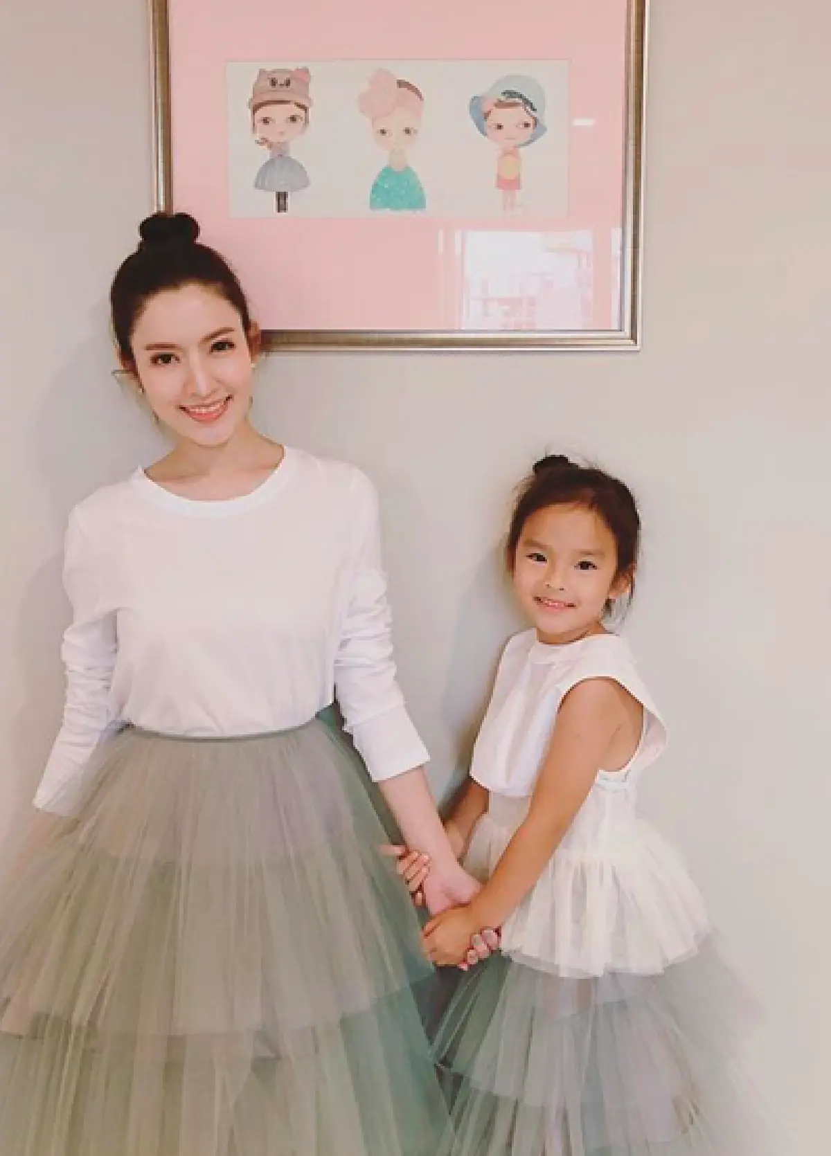 “น้องปีใหม่“ สุดน่ารัก! เขียนข้อความแปะไว้หน้ากระจกให้ “แม่แอฟ” 