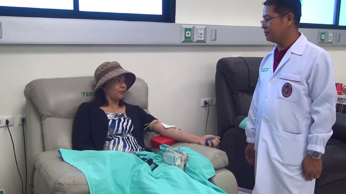 ชาวบุรีรัมย์แห่บริจาคเลือดช่วยเหยื่อทหารคลั่งกราดยิงกลางเมืองโคราชแน่นรพ.