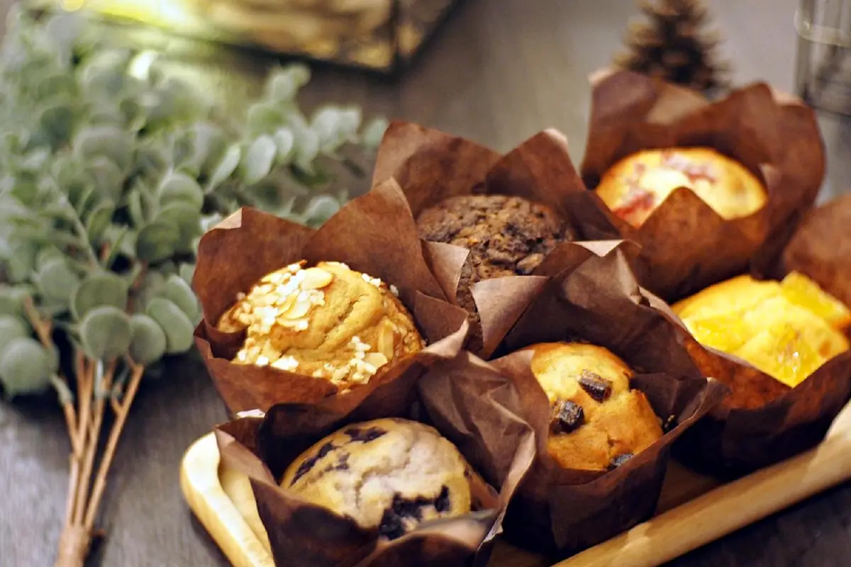 Bake Brothers กาแฟดี เบเกอรีโดน ในคาเฟ่สุดอบอุ่น