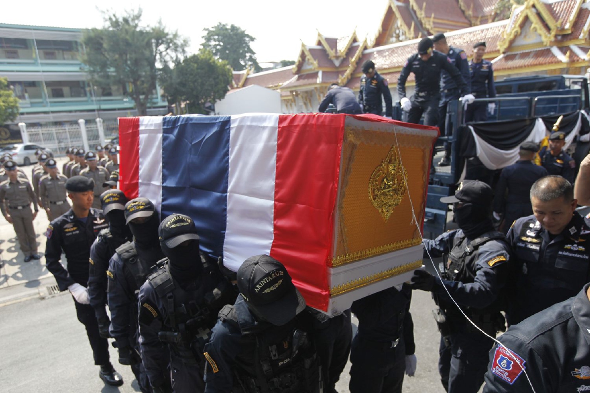 "บิ๊กตู่"รับปากญาติ 2 วีรบุรุษอรินทราช 26 บรรจุทายาทเข้าเป็นตำรวจ "บิ๊กตู่"รับปากญาติ 2 วีรบุรุษอรินทราช 26 บรรจุทายาทเข้าเป็นตำรวจ