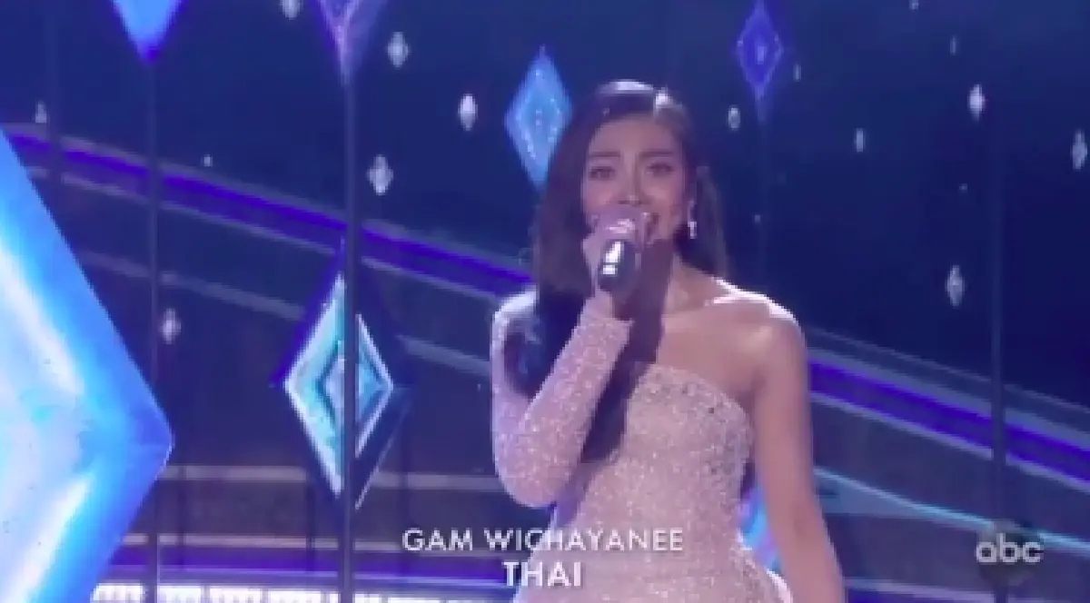 “แก้ม วิชญาณี” อวดโฉมงานใหญ่ระดับโลก แถมยังเป็นหญิงไทยคนแรกที่ได้ขึ้นร้องเพลง