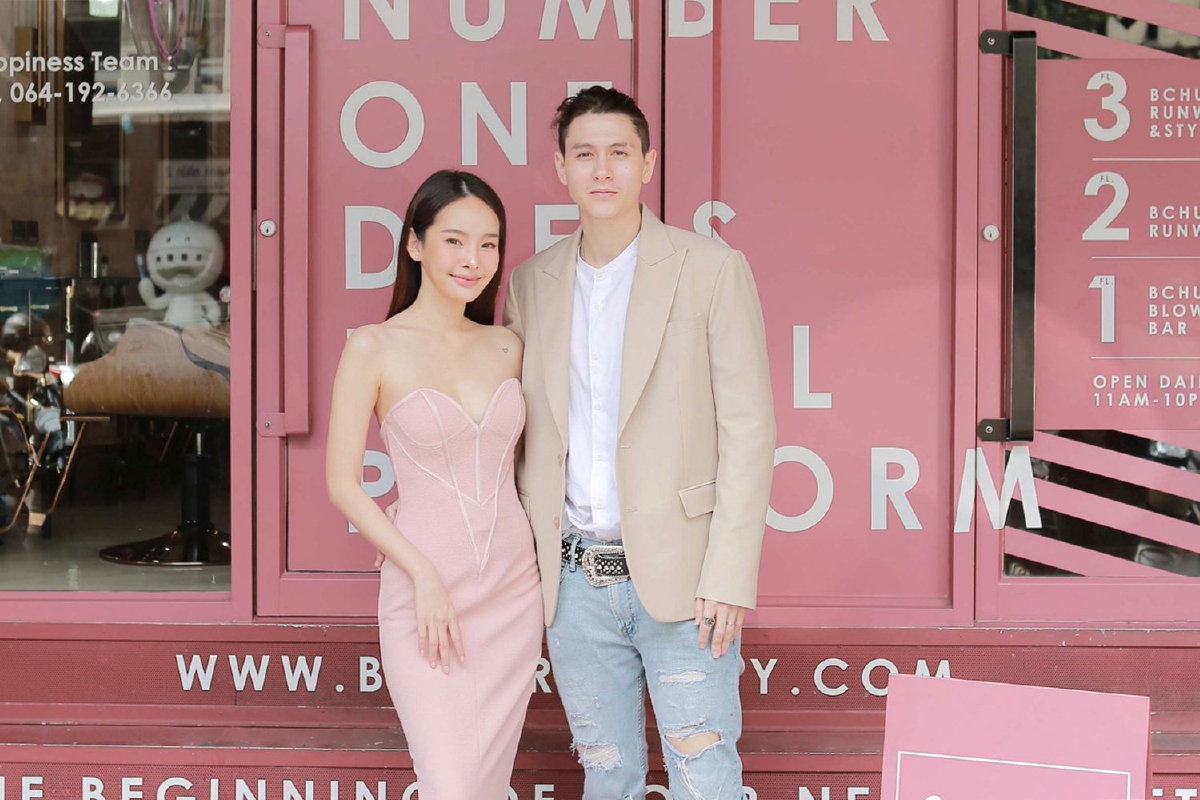 3 คู่รักเซเลบริตี้เผยเคล็ดลับการเลือกชุดสร้างความประทับใจรับวาเลนไทน์ 3 คู่รักเซเลบริตี้เผยเคล็ดลับการเลือกชุดสร้างความประทับใจรับวาเลนไทน์