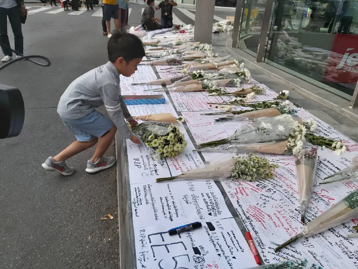 โคราชทำบุญใหญ่ตักบาตรพระสงฆ์ 1 หมื่นรูปพร้อม Big cleaning Day ทั้งเมือง