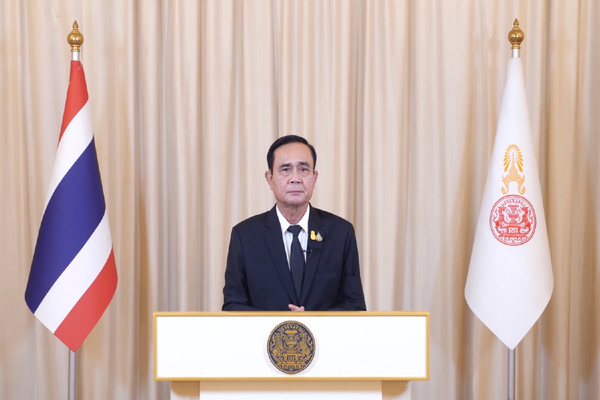 ในหลวง-พระราชินี พระราชทานกำลังใจแก่ผู้สูญเสียจากเหตุกราดยิง ในหลวง-พระราชินี พระราชทานกำลังใจแก่ผู้สูญเสียจากเหตุกราดยิง