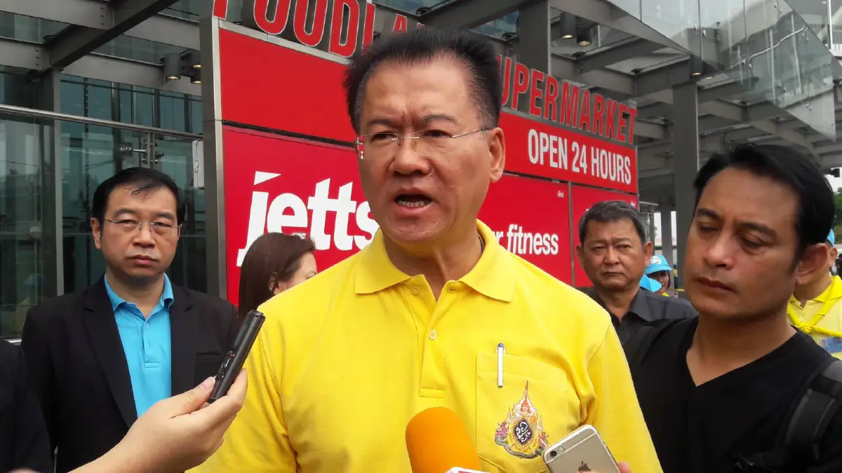 โคราชทำบุญใหญ่ตักบาตรพระสงฆ์ 1 หมื่นรูปพร้อม Big cleaning Day ทั้งเมือง