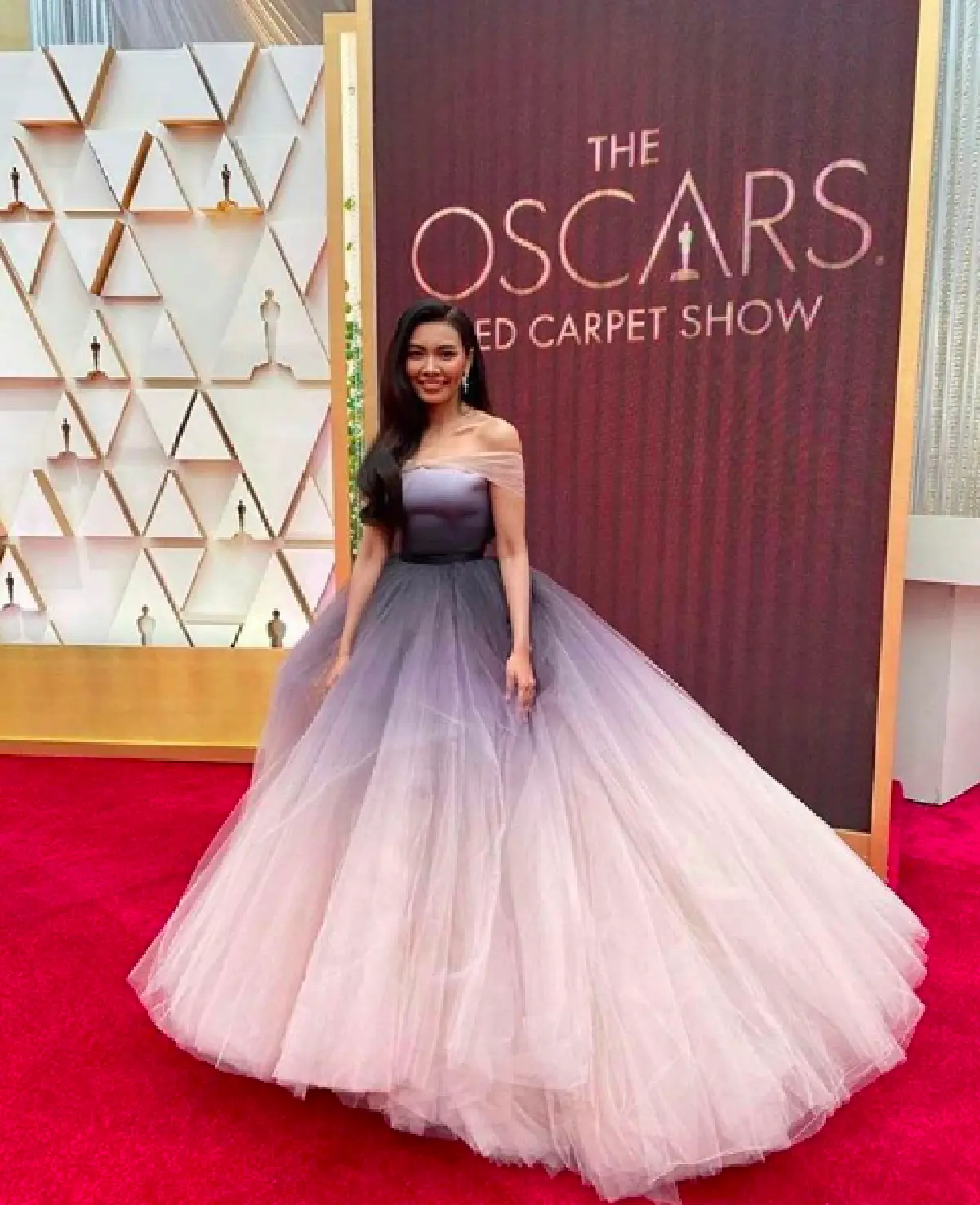 “แก้ม วิชญาณี” ได้รับคำชมล้นหลาม! ชาวโซเชียลต่างชาติเรียก Thai Elsa 