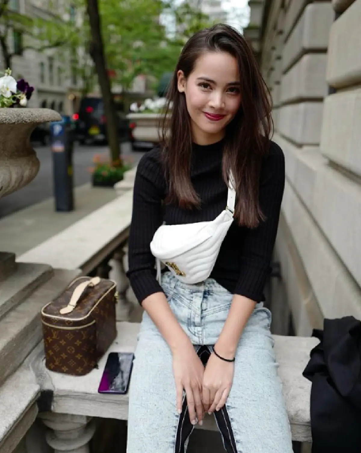 เมนต์เป็นเรื่อง! ชาวเน็ตพากัน #saveญาญ่า จากกรณีดราม่า "หมาก ปริญ"