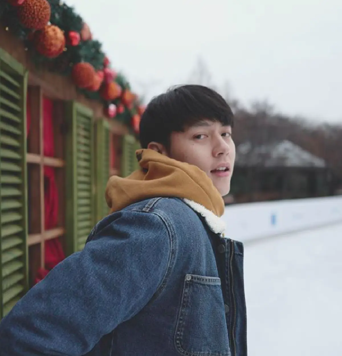 "หมาก ปริญ"ออกชี้แจงด่วน หลังถูกชาวเน็ตถล่มอย่างว่าโพสต์เรื่องผู้นำ