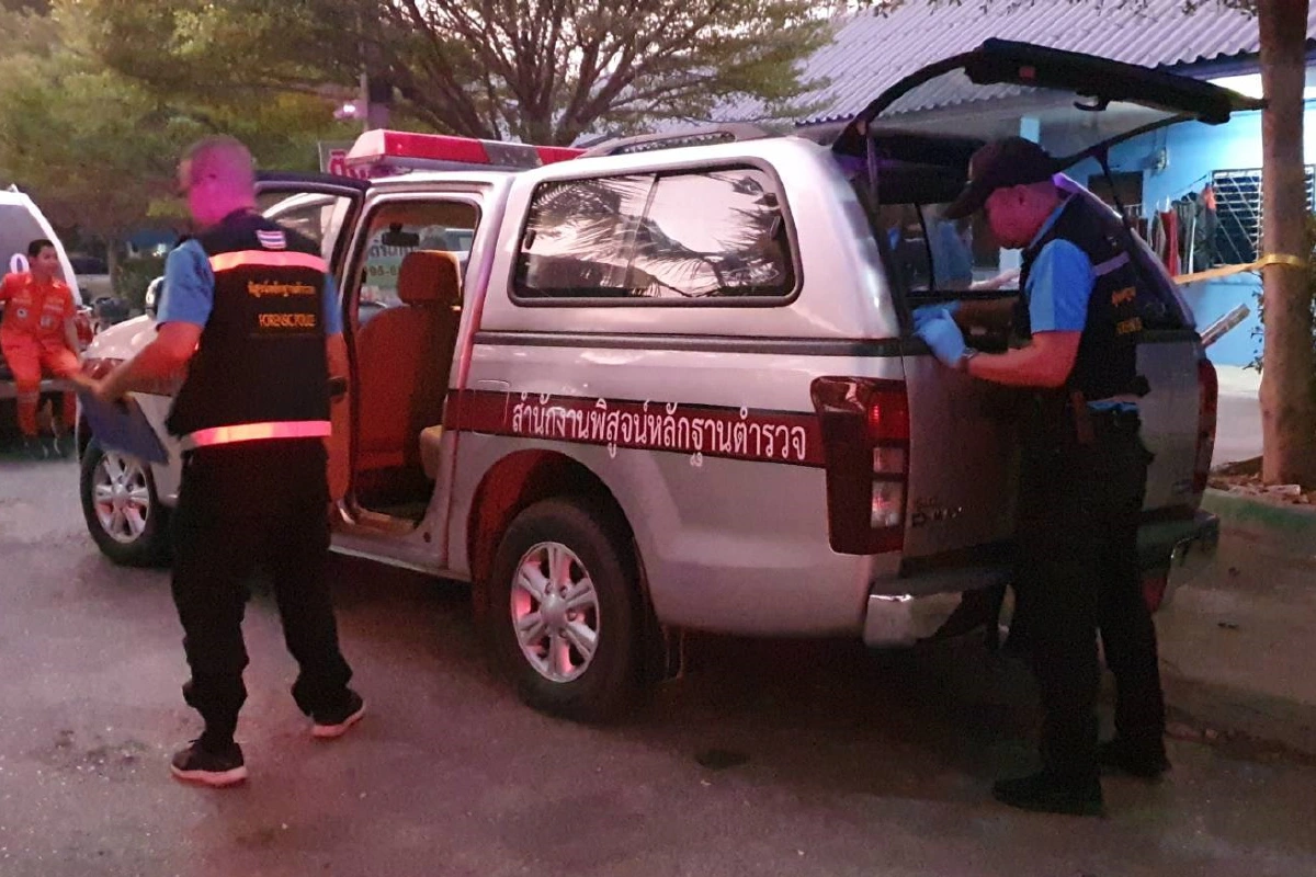 หนุ่ม17พกปืนไปโชว์กระสุนลั่นใส่หน้าเพื่อนดับ