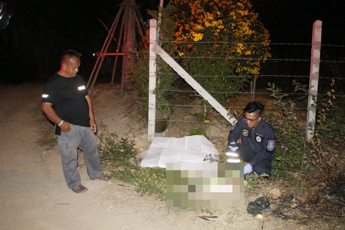 ตำรวจพัทยาไล่ตรวจกล้องวงจรปิดหาผู้นำศพทารกแรกเกิดเพศชายทิ้งริมทาง