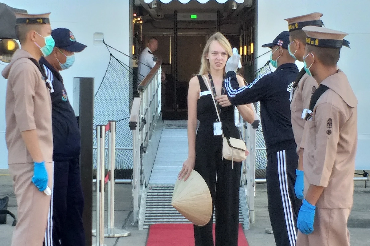 คัดกรองแล้ว! เรือสำราญเทียบท่าเรือน้ำลึกภูเก็ต ปลอดไวรัสโคโรนาทั้งลำ  