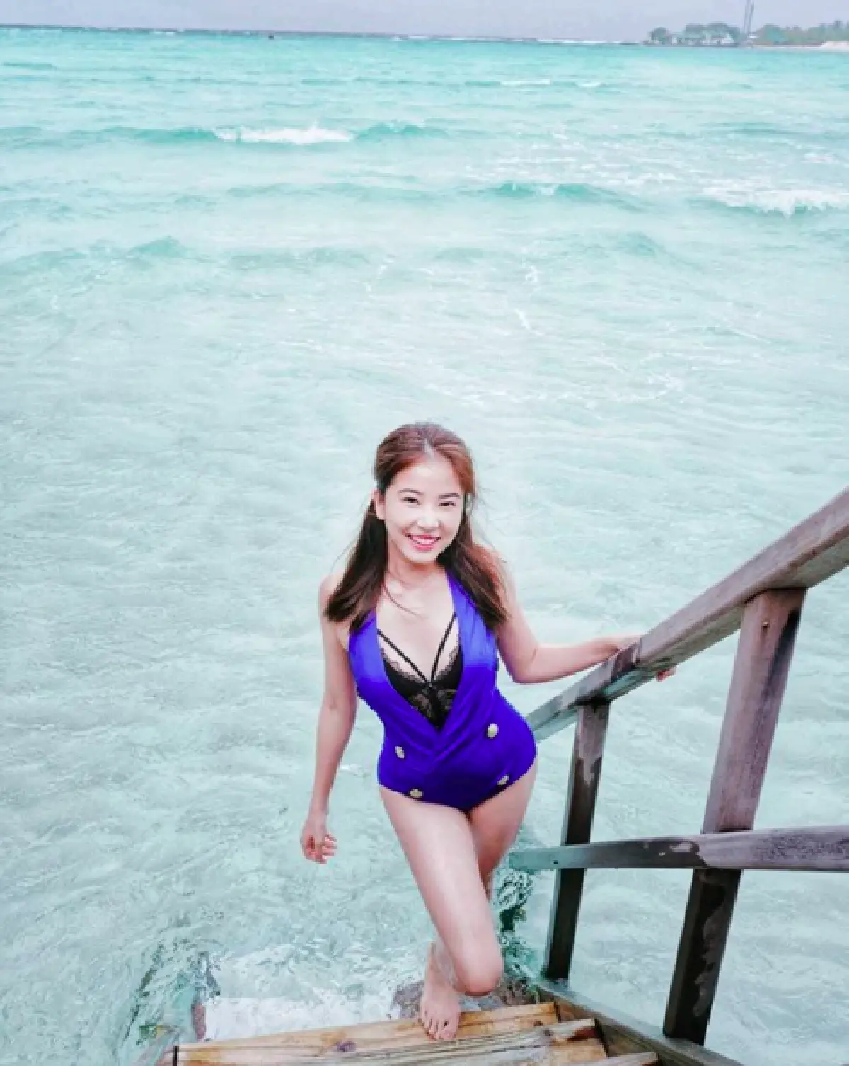 ภาพแรกก็แซ่บแล้ว ”ฝน ฮอร์โมน" ควงหวานใจ “กี้ สราวุธ” เช็คอินมัลดีฟส์ 