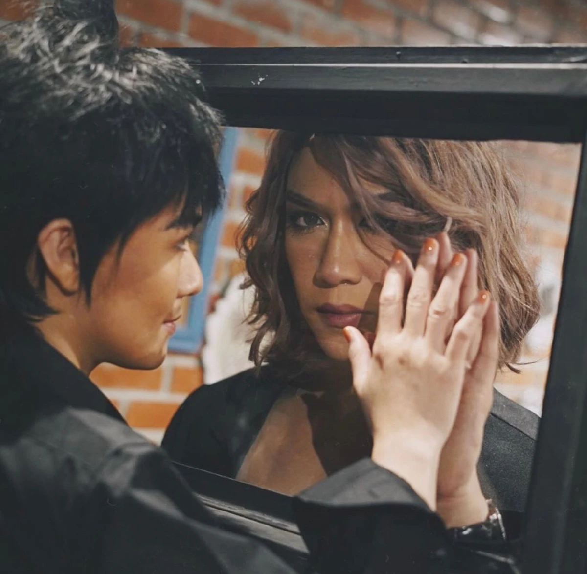 ถ้าฉันเป็นเธอ! นิว-เป๊ก ลงทุนแปลงโฉมสลับร่างกันสวยหล่อเป๊ะมาก