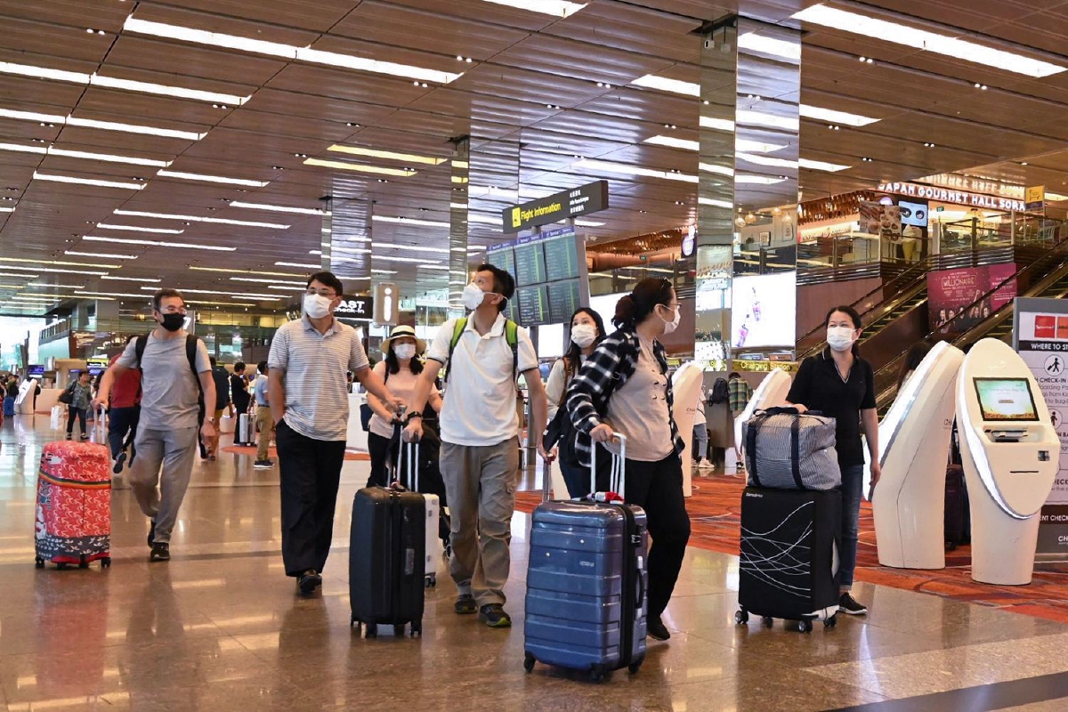 ไทยจ่อยกระดับคัดกรองผู้เดินทางจากสิงคโปร์-ฮ่องกงหลังพบผู้ป่วยเพิ่ม ไทยจ่อยกระดับคัดกรองผู้เดินทางจากสิงคโปร์-ฮ่องกงหลังพบผู้ป่วยเพิ่ม