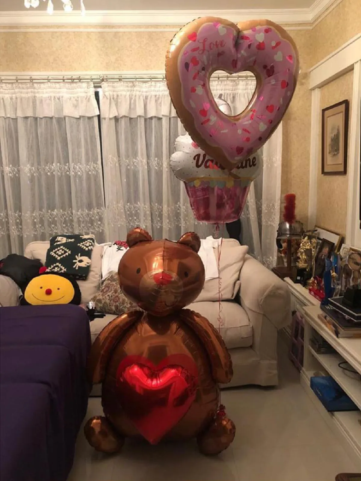 เวียร์ ดีใจสุด! เบลล่า ส่งลูกโป่งเซอร์ไพรส์หวานวันวาเลนไทน์ 