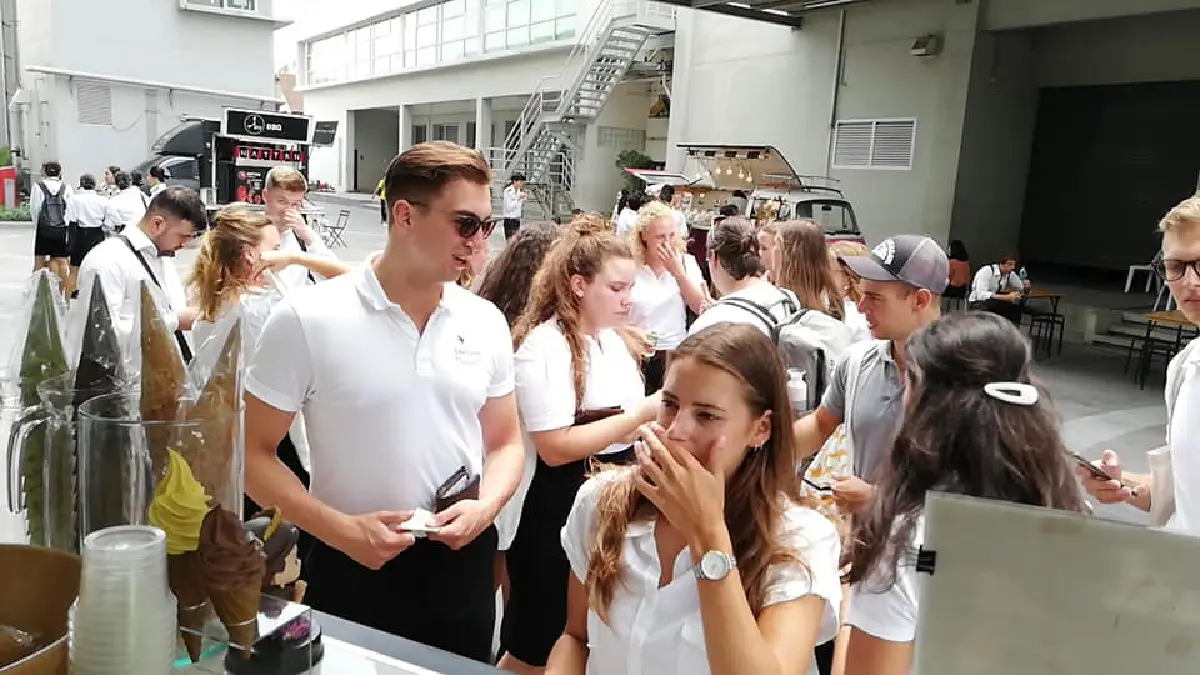 ปรุงรักให้หวานด้วยกันและกัน “ลุงจิม-ป้าต้อย” คู่รักฟู้ดทรัค 47 ปี ทุกวันนี้รักกว่าเมื่อวาน  