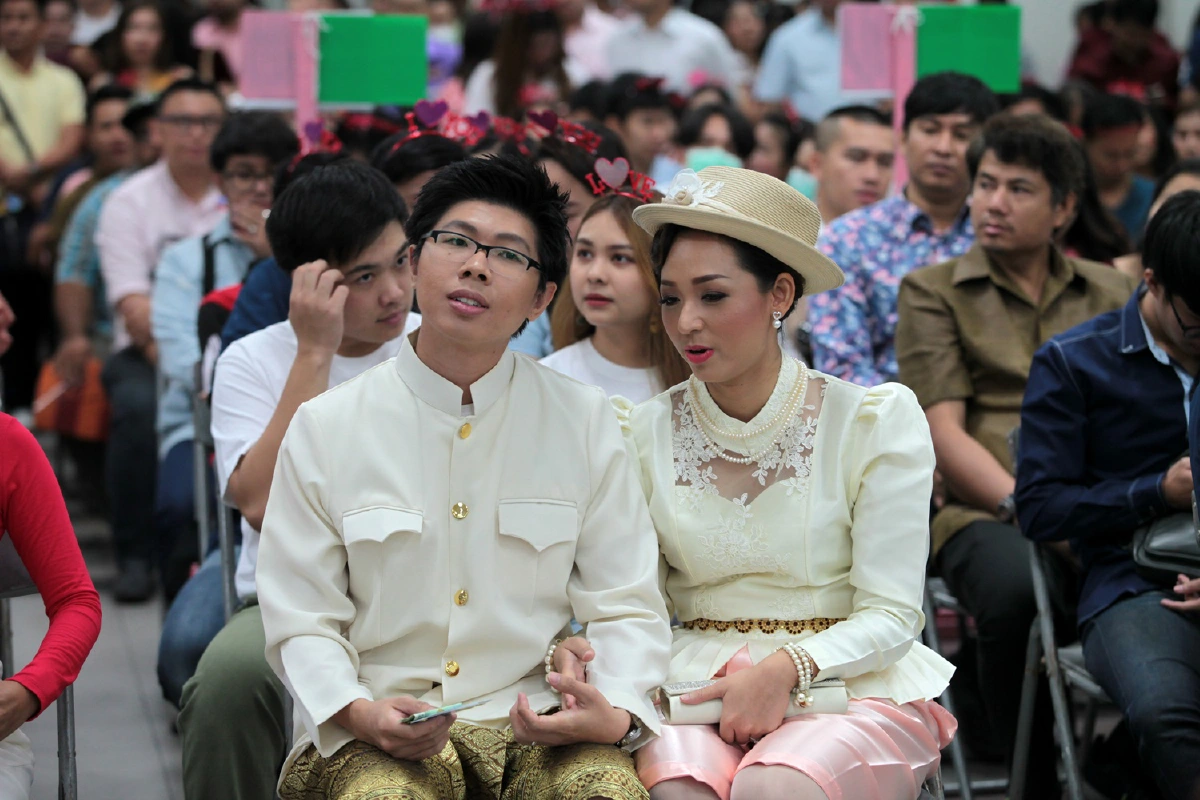 คู่รักสนใจจดทะเบียนสมรสวันวาเลนไทน์ที่เขตบางรักมากสุด773คู่