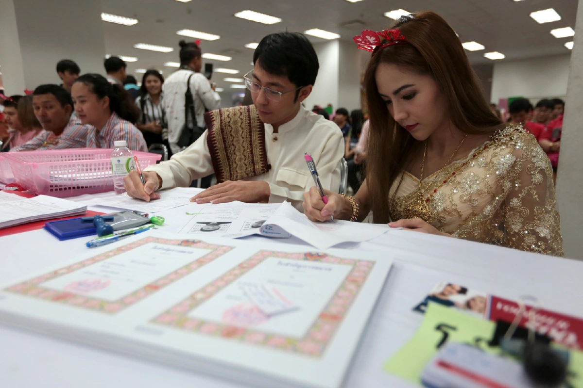 คู่รักสนใจจดทะเบียนสมรสวันวาเลนไทน์ที่เขตบางรักมากสุด773คู่