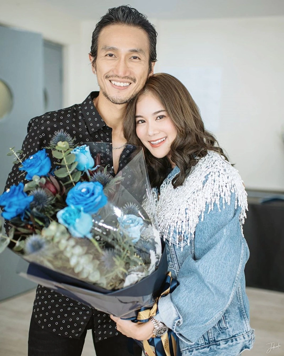 เพราะแบบนี้หรือเปล่า? ก้อย รัชวิน ถูกแซวใหญ่! ไปไหว้พระตรีมูรติขอพรเรื่องรักก่อนถูกขอแต่งงาน