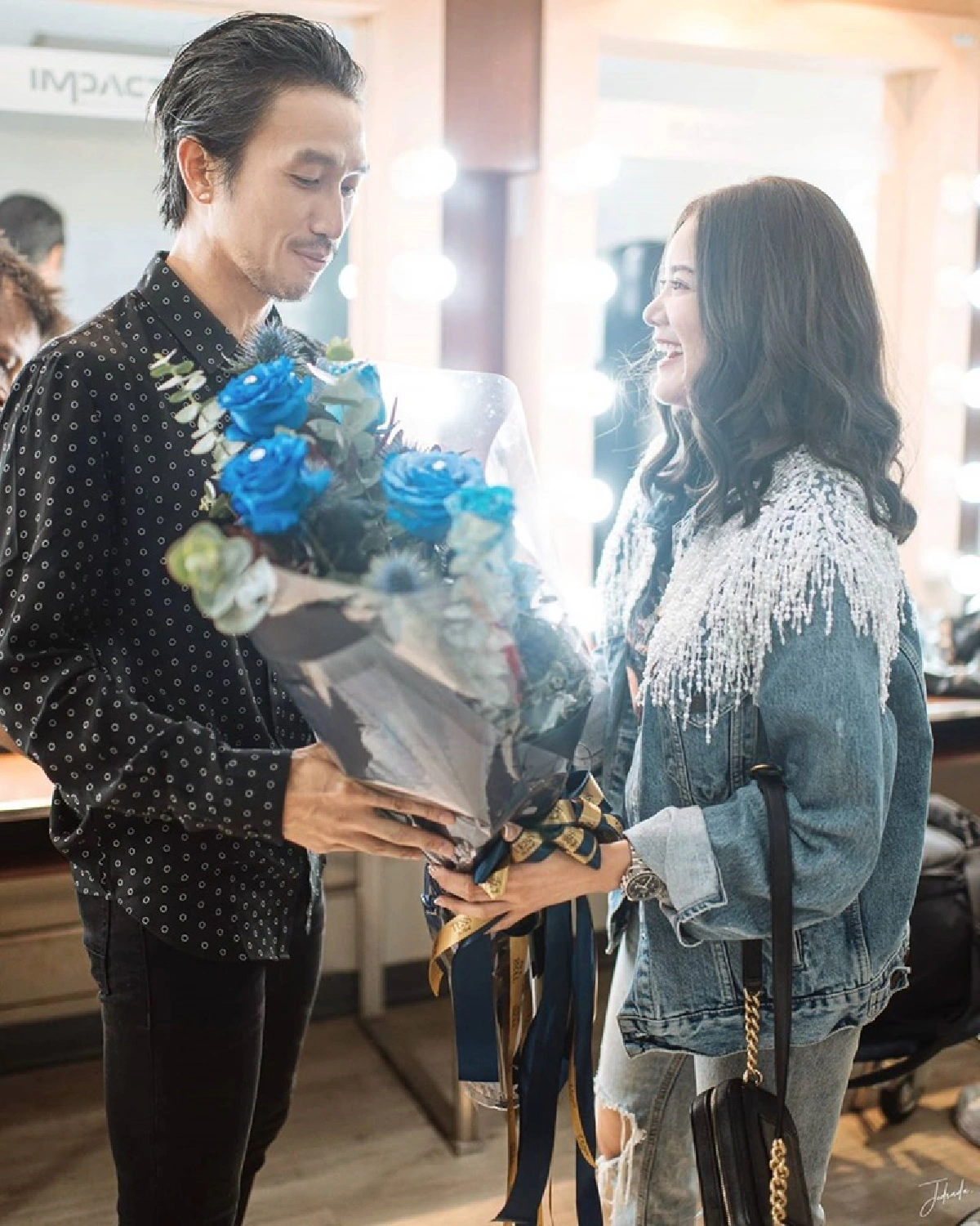 เพราะแบบนี้หรือเปล่า? ก้อย รัชวิน ถูกแซวใหญ่! ไปไหว้พระตรีมูรติขอพรเรื่องรักก่อนถูกขอแต่งงาน