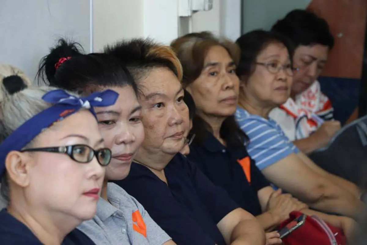 ตัวแทน"อนาคตใหม่"ลงมติฟ้องกกต.หากศาลรธน.วินิจฉัยให้ยุบพรรคคดีเงินกู้