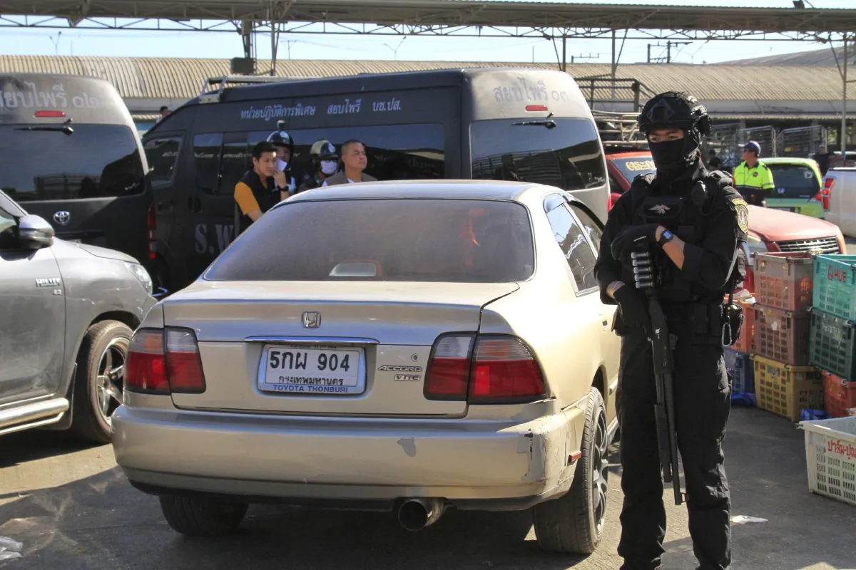 ปส.จับสองพ่อค้าซุกยาบ้า 1.2 ล้านเม็ดในลังผลไม้รับทำมาแล้ว 5ครั้ง