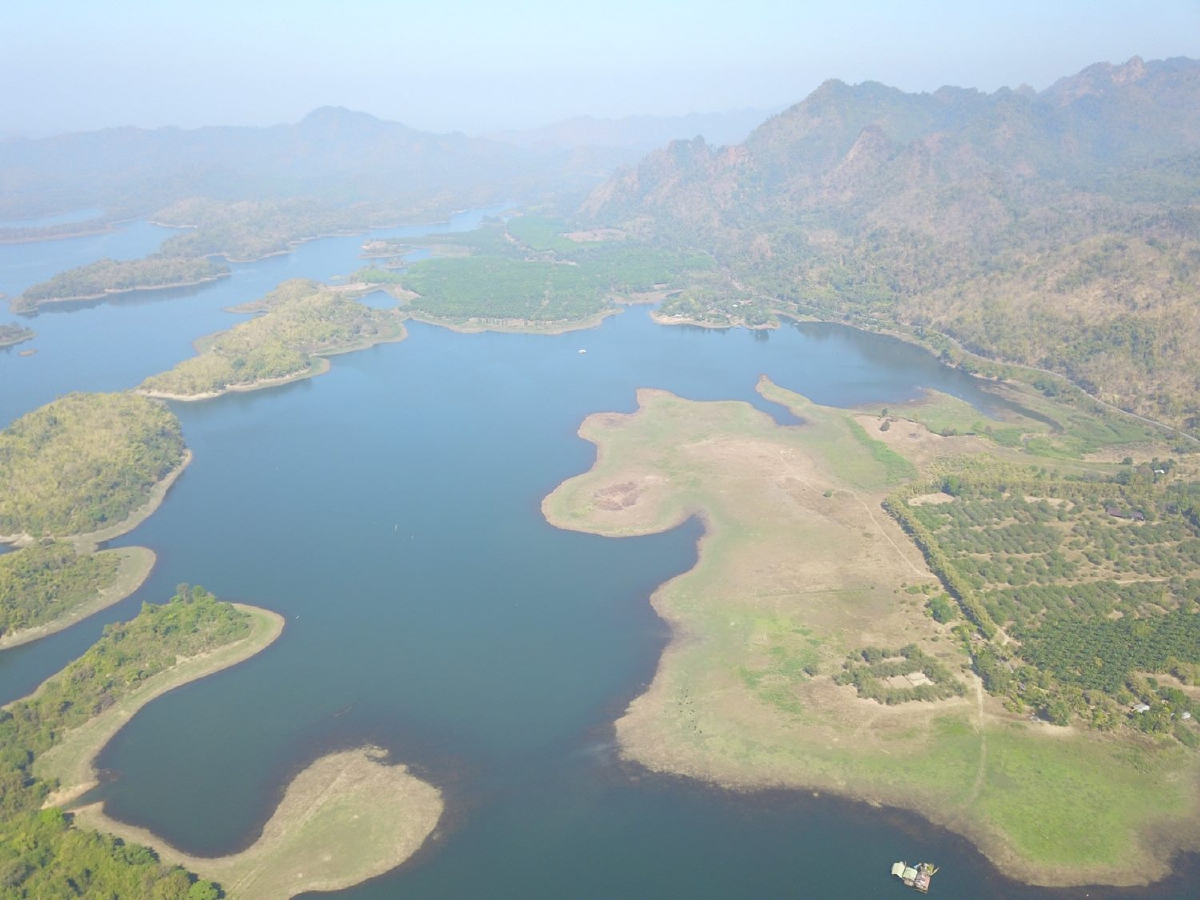 ตร.เมืองกาญจน์จ่อเรียกสอบเจ้าสัวพันล้านรุกที่หลวงริมอ่างเก็บน้ำเขื่อนวชิราลงกรณ ตร.เมืองกาญจน์จ่อเรียกสอบเจ้าสัวพันล้านรุกที่หลวงริมอ่างเก็บน้ำเขื่อนวชิราลงกรณ