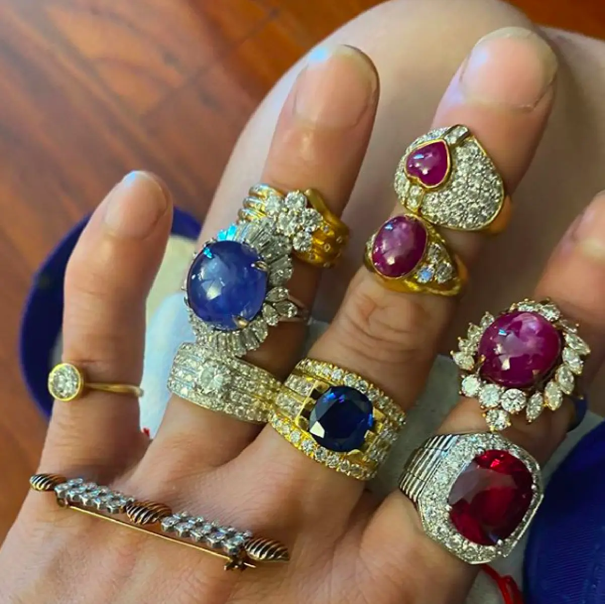  “มดดำ คชาภา” เผยของขวัญก้นถุงจากคุณย่า ที่ได้ให้ไว้ก่อนจากไป