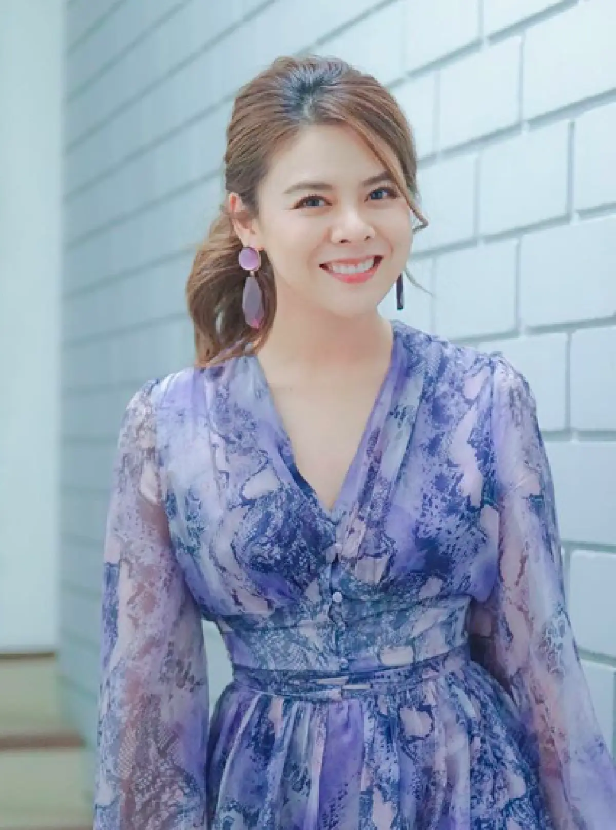 รักนี้ไม่ได้ไปต่อ!? “ใบเฟิร์น-เจโม่” เคลื่อนไหวอีกครั้งพากันลบรูปคู่ทิ้ง