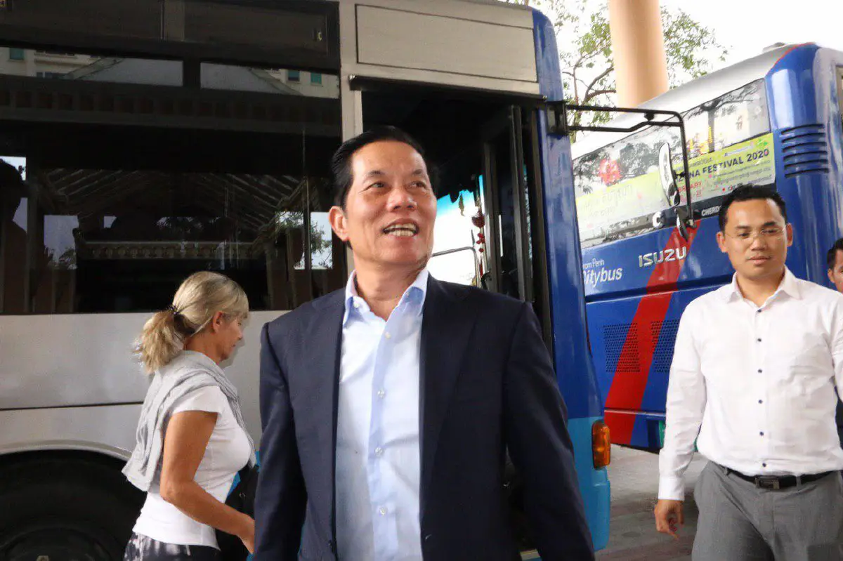 ผู้ว่าฯพนมเปญ จัดทัวร์พาผู้โดยสารWesterdamชมเมือง