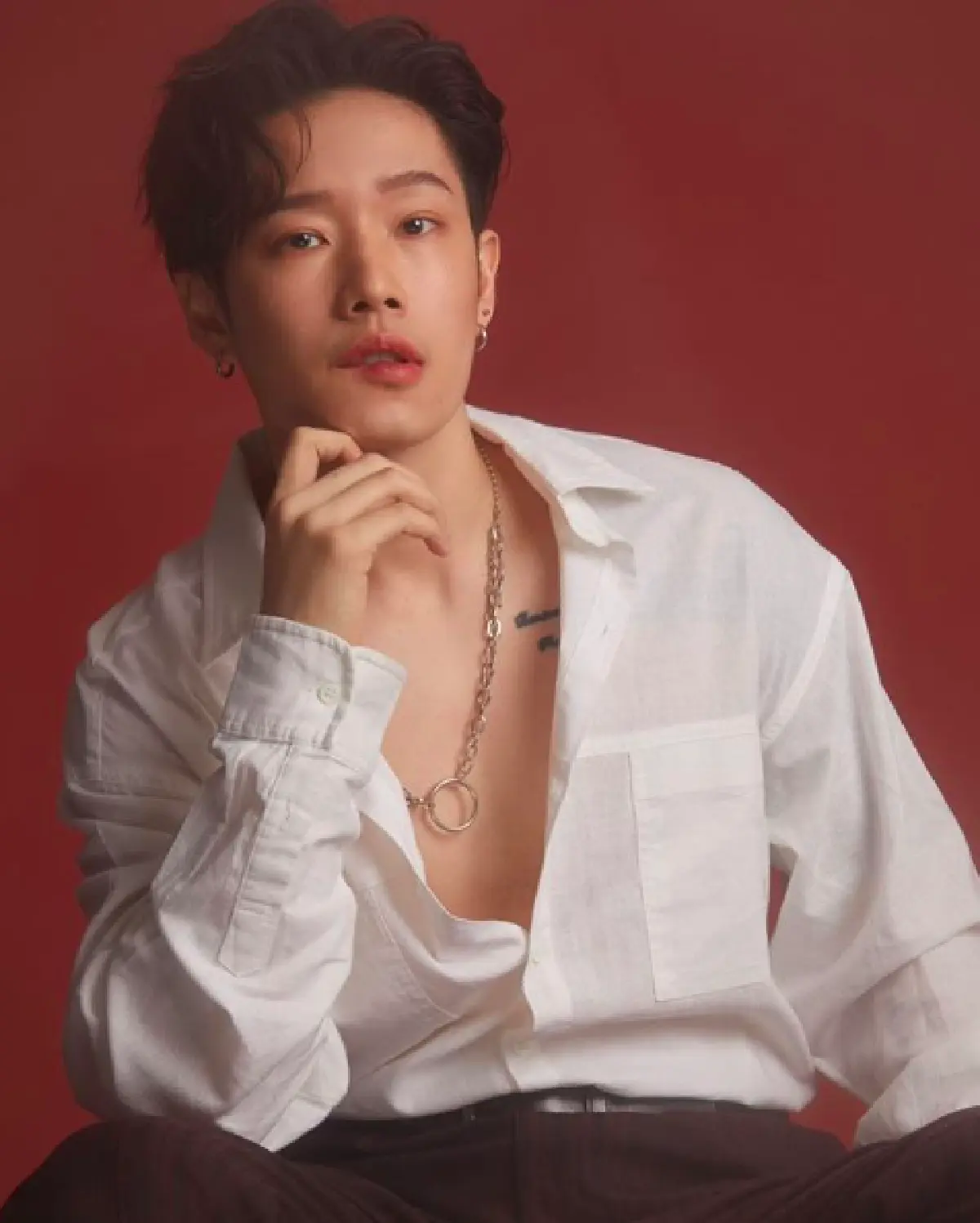 รักนี้ไม่ได้ไปต่อ!? “ใบเฟิร์น-เจโม่” เคลื่อนไหวอีกครั้งพากันลบรูปคู่ทิ้ง