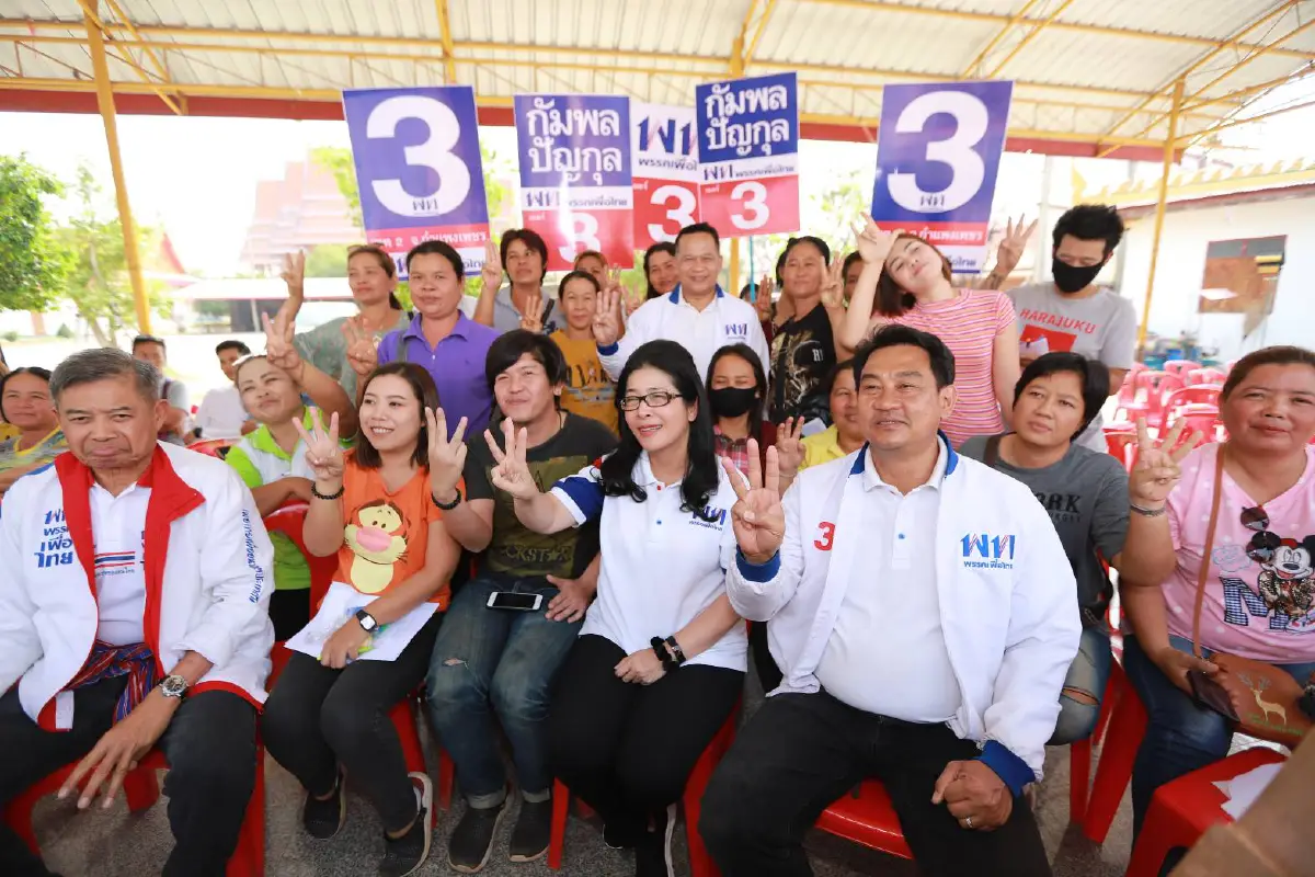 "คุณหญิงหน่อย"เคาะประตูบ้านขอคะแนนให้ผู้สมัครเลือกตั้งซ่อม ส.ส.กำแพงเพชร