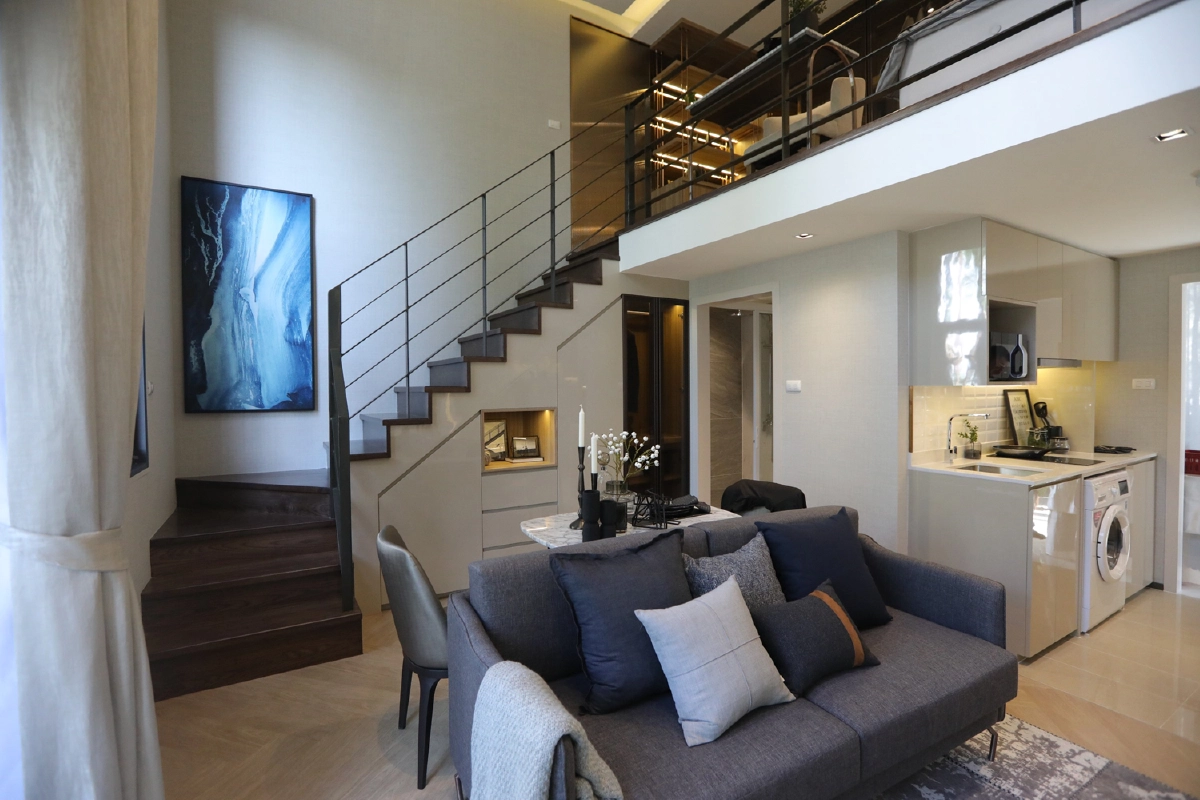 มันจี๊ดตรงนี้ ! “ณ รีวา เจริญนคร” 1 ห้องนอน Loft ยูนิต 30 ตรม.แต่ได้พื้นที่ใช้สอยเหมือนบ้านสองชั้น