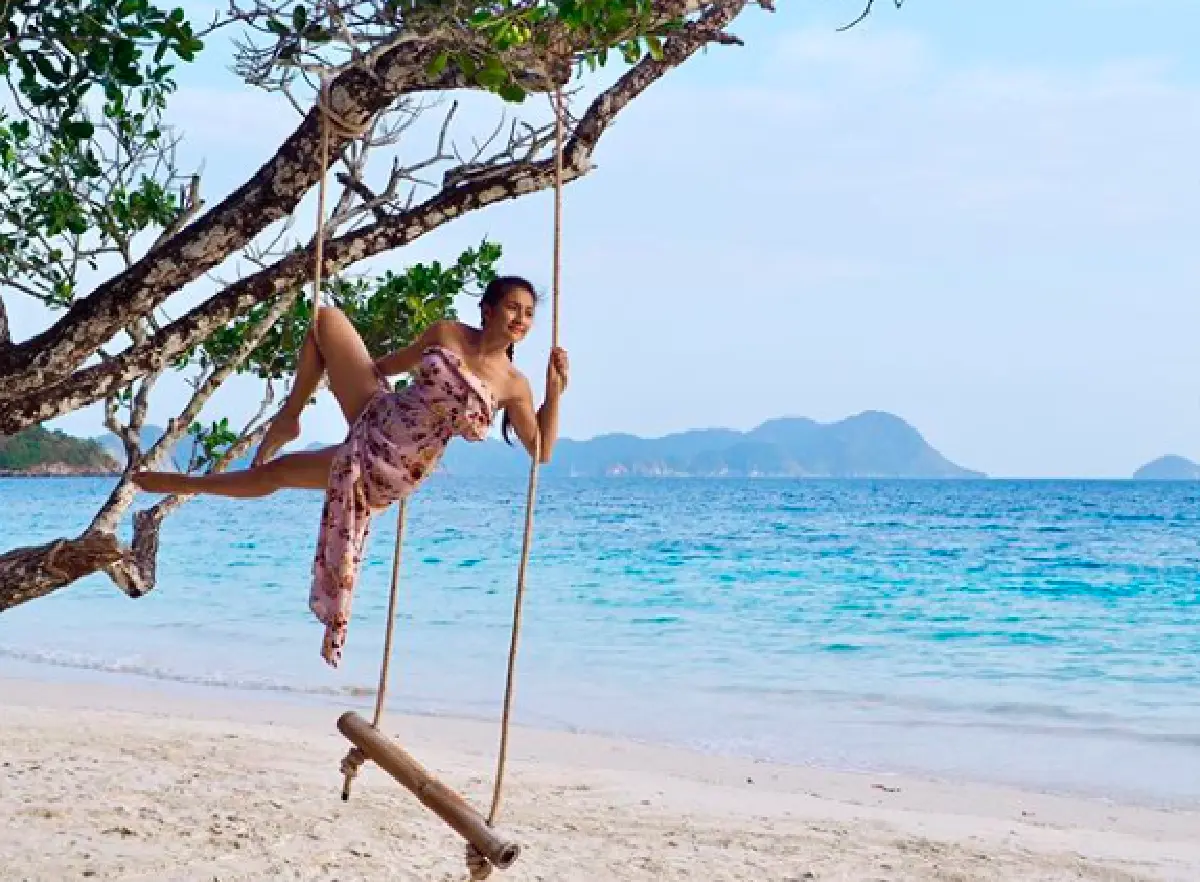 “นก อุษณีย์” โชว์โยคะฟลายท่ายาก สวยเป๊ะอย่างกับกายกรรม