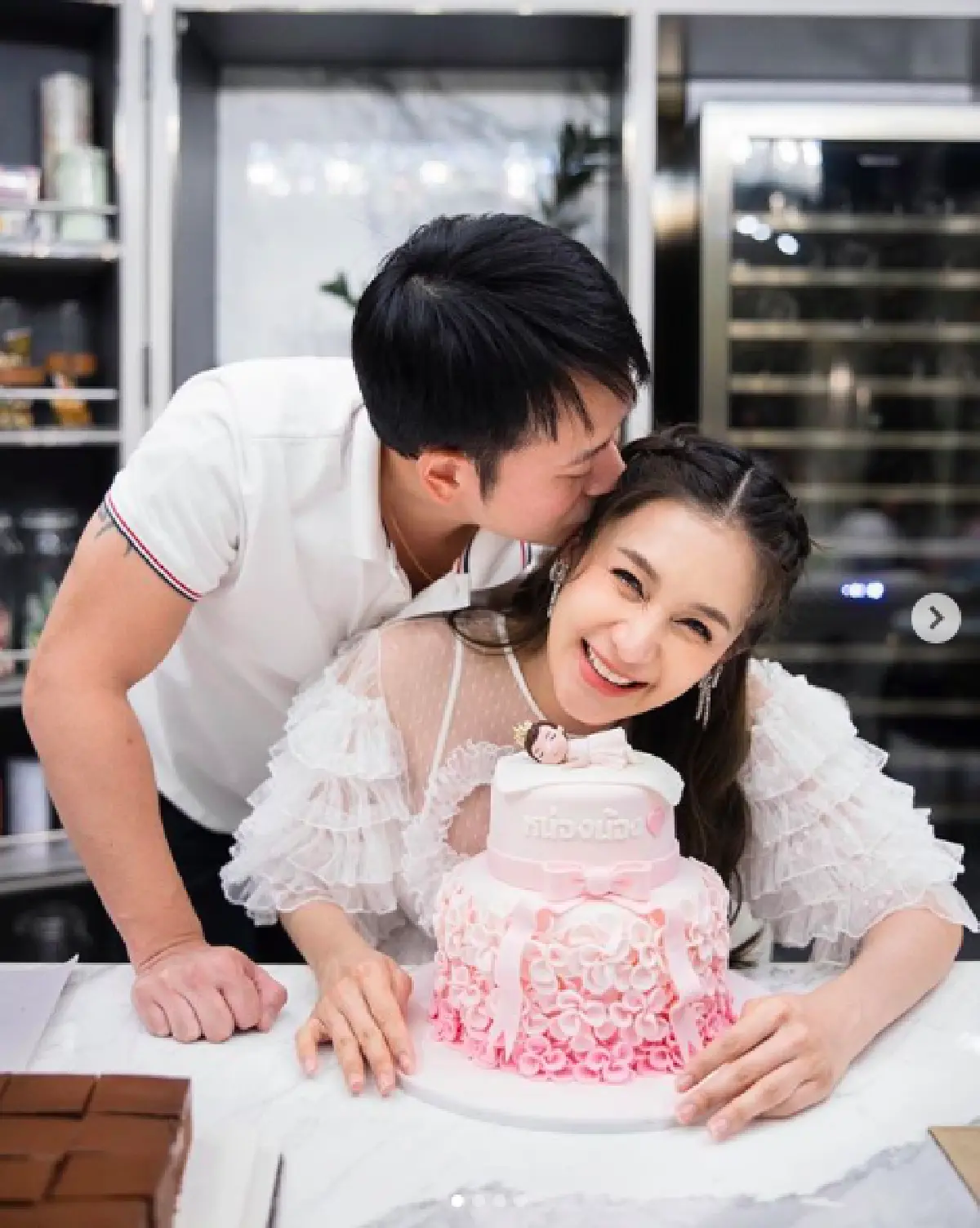 “เนย โชติกา” เผยเพศลูกคนที่สองแล้ว คนแห่ร่วมยินดีพรึ่บ