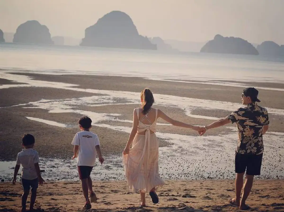 ทริปนี้แม่จัดเต็ม “เอ๋ พรทิพย์” อวดเอวเอสหุ่นน่าอิจฉาในชุดว่ายน้ำวันพีช