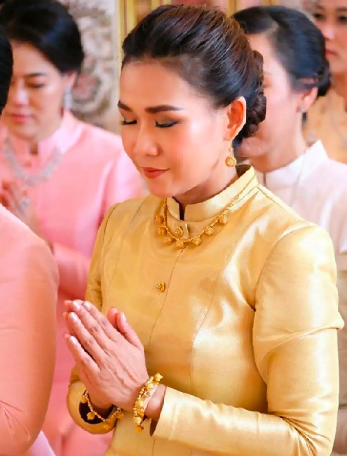 “กาละแมร์” ทั้งเก่งทั้งใจบุญ! ถวายทองคำ 22 กิโลกรัม มูลค่ากว่า 35 ล้านบาท